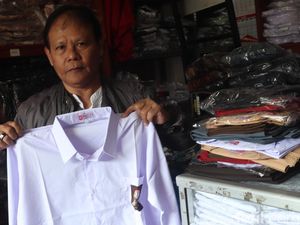 Geliat Penjualan Seragam Sekolah di Kosambi Bandung Geliat Penjualan Seragam Sekolah di Kosambi Bandung