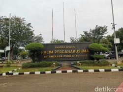 Bandara Halim Ditutup sampai Pukul 14.00 WIB Imbas Erupsi Anak Krakatau