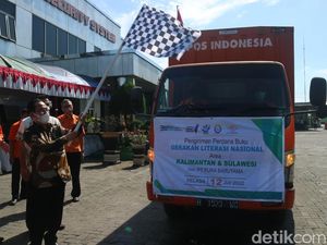 Genjot Literasi Nasional, Kemendikbudristek Bagikan Jutaan Buku ke Wilayah 3T
