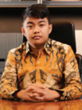 Komisaris Utama Jhonlin Agro Raya Jhony Saputra