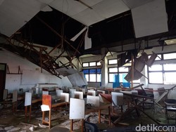 SMAN 23 Makassar Belum Ada Perbaikan di Lantai 3, Kerusakan Semakin Parah