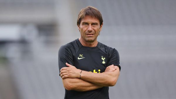 Saat Para Pemain Tottenham Hotspur Disiksa Antonio Conte