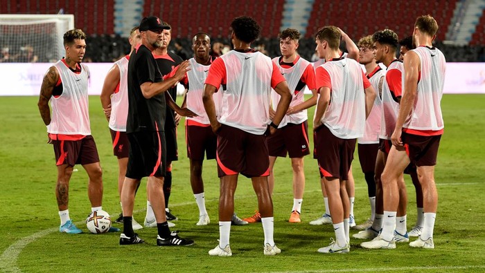 BANGKOK, THAILAND - JULY 11: (THE SUN OUT, THE SUN ON SUNDAY OUT) Jurgen Klopp manager of Liverpool during an open training session at Rajamangala National Stadium on July 11, 2022 in Bangkok, Thailand. (Photo by Andrew Powell/Liverpool FC via Getty Images)