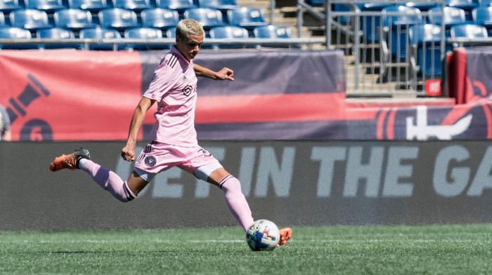FOXBOROUGH, MA - MAY 1: Romeo Beckham #37 of Inter Miami II passes the ball during a game between Inter Miami CF II and New England Revolution II at Gillette Stadium on May 1, 2022 in Foxborough, Massachusetts. (Photo by Andrew Katsampes/ISI Photos/Getty Images).