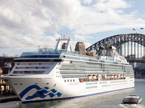Foto Kapal Pesiar di Sydney yang Batal Berlayar karena Kasus Covid-19