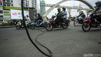 Awas! Ada Kabel Putus di Bekasi Timur