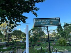 Wisata Ziarah ke Makam Buya Natsir di TPU Karet Bivak