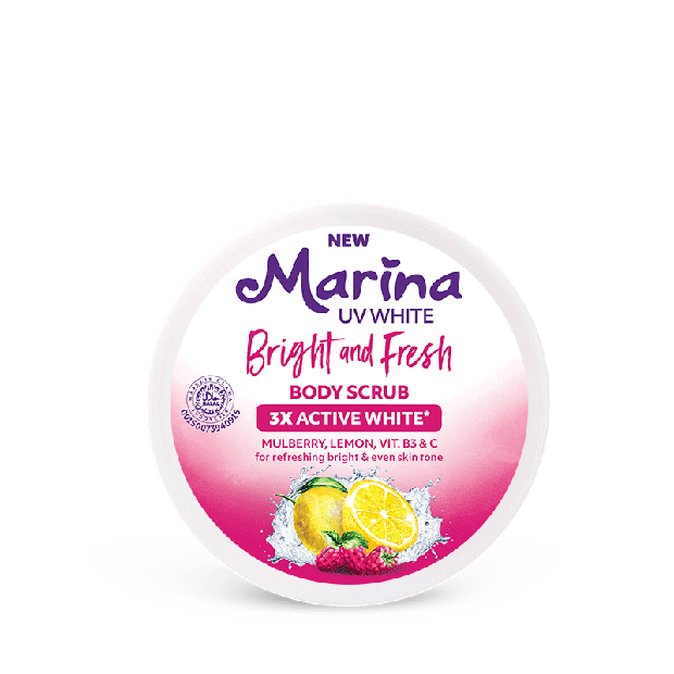 Marina Bright and Fresh Body Scrub memiliki kandungan Mulberry yang berfungsi mencerahkan kulit.