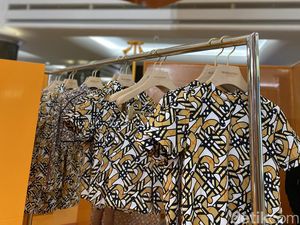 Invasi Monogram Thomas Burberry di Pop-Up Store Terbaru