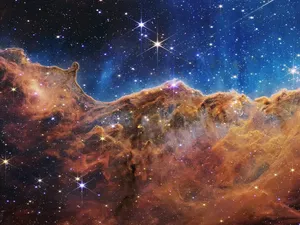 Perbandingan Hasil Foto Teleskop Angkasa James Webb dan Hubble Perbandingan Hasil Foto Teleskop Angkasa James Webb dan Hubble