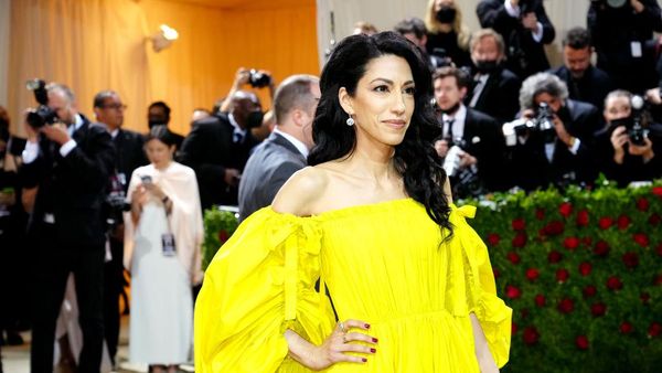 Huma Abedin, Muslimah yang Buat Bradley Cooper Klepek-klepek