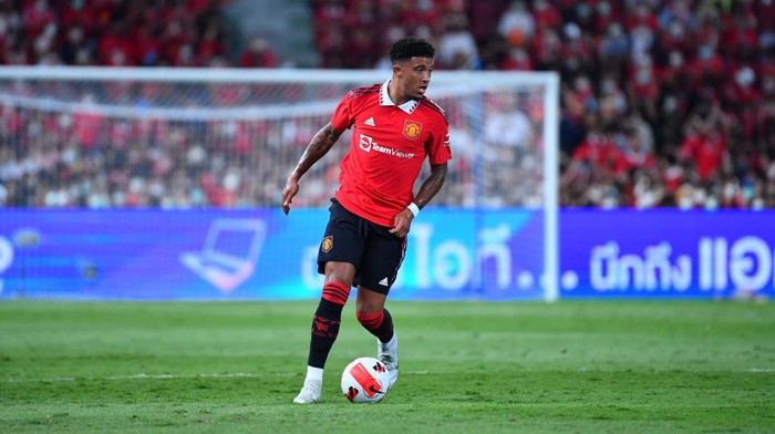 BANGKOK, THAILAND - JULY 12: Jadon Sancho #25 of Manchester United in action during the preseason friendly match between Liverpool and Manchester United at Rajamangala Stadium on July 12, 2022 in Bangkok, Thailand. (Photo by Supakit Wisetanuphong/MB Media/Getty Images)