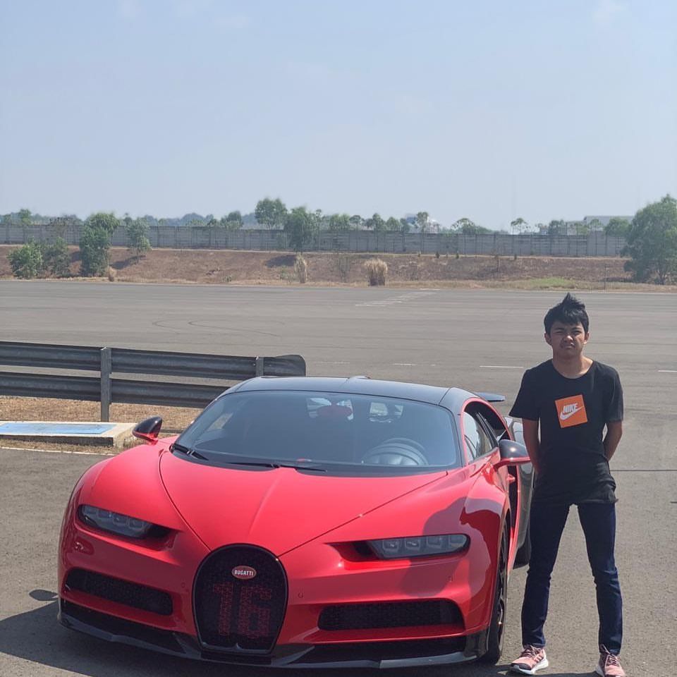 Jhony Saputra, Anak Haji Isam