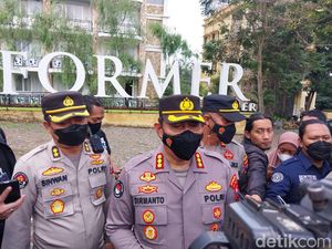 2 Korban Dihadirkan dalam Olah TKP Eksploitasi Ekonomi di SMA SPI Kota Batu