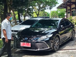 Asyeek! Bupati dan Wakil Bupati Klaten Punya Mobil Dinas Baru