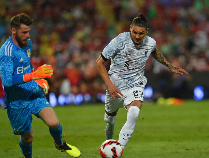 MU vs Liverpool, Darwin Nunez BANGKOK, THAILAND - JULY 12: (THE SUN OUT. THE SUN ON SUNDAY OUT) l2 during the preseason friendly match between Liverpool and Manchester United at Rajamangala Stadium on July 12, 2022 in Bangkok, Thailand. (Photo by John Powell/Liverpool FC via Getty Images)