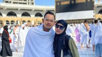 5 Foto Gaya Artis Indonesia yang Naik Haji Tahun 2022