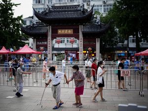 Lagi, Shanghai Gelar Tes Massal Gegara Temuan Subvarian Baru Omicron