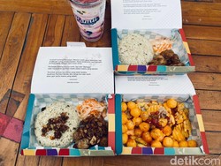 Nostalgia Era 90-an di Kafe Milik Rizky Febian