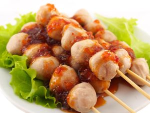 Resep Bakso Bakar ala Thai yang Pedas Asam Menyengat