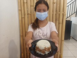 Murah Meriah! Kuliner Burger Nasi Rp 5 Ribu di Denpasar