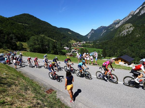Dipenuhi Tanjakan Panjang Nan Pedas, Magnus Cort Raih Podium Etape 10