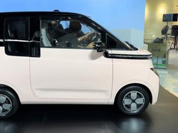 Mobil Listrik Wuling Air ev Bisa Tempuh 300 Km, Dicas 4 Jam Penuh