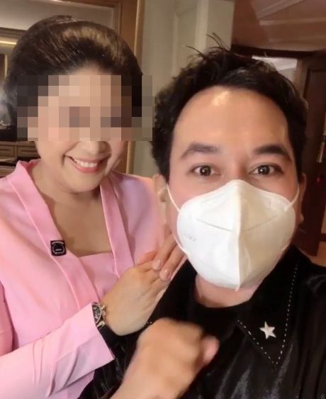 Albert Kleo bersama Putri istri Irjen Ferdy Sambo