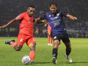 Borneo Bombardir Arema, Nihil Gol di Babak Pertama Borneo Bombardir Arema, Nihil Gol di Babak Pertama