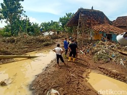 2 Desa di Pati Diterjang Banjir Bandang, Belasan Rumah Hanyut