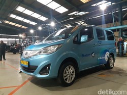 Taksi Listrik MPV Wara-wiri di Jakarta, Ini BYD T3 Milik Bluebird
