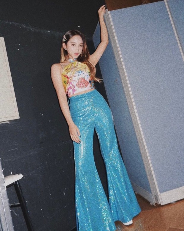 Dita Karang https://www.instagram.com/dita.karang/