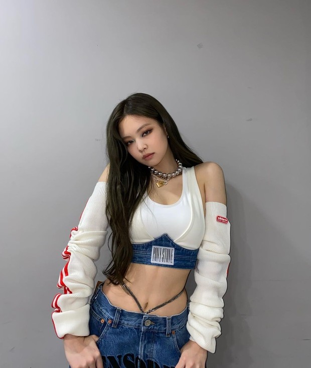 Gaya fashion Jennie Blackpink