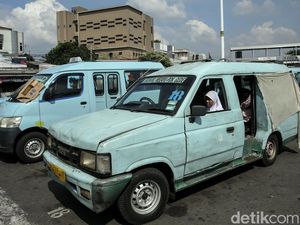 Hari Ini Tarif Baru Angkot Non-Jaklingko Resmi Naik 20% Hari Ini Tarif Baru Angkot Non-Jaklingko Resmi Naik 20%