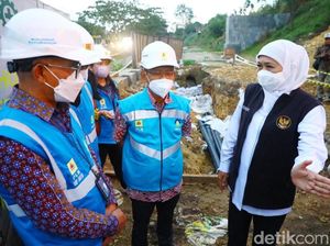 Khofifah Sebut Tambahan Pasokan Listrik ke Madura Agar Ekonomi Lebih Maksimal Khofifah Sebut Tambahan Pasokan Listrik ke Madura Agar Ekonomi Lebih Maksimal