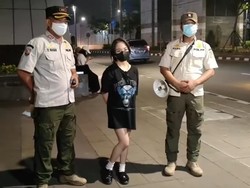 Slebew... Jeje Digandeng Satpol PP Bikin Seruan ke Anak Nongkrong SCBD