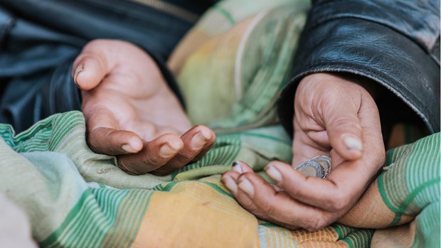 Kondisi negara yang tengah mengalami krisis hingga berujung bangkrut.