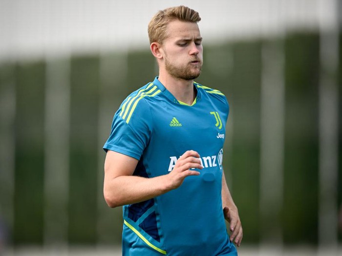 TURIN, ITALY - JULY 12: Matthijs de Ligt during a training session at JTC on July 12, 2022 in Turin, Italy. (Photo by Daniele Badolato - Juventus FC/Juventus FC via Getty Images)
