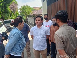 Ini yang Dilakukan Polisi 3,5 Jam saat Geledah Rumah Nikita Mirzani