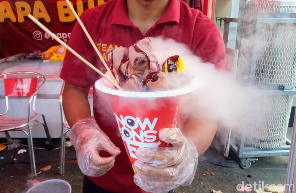 Penjual Ice Smoke Nitrogen Cair