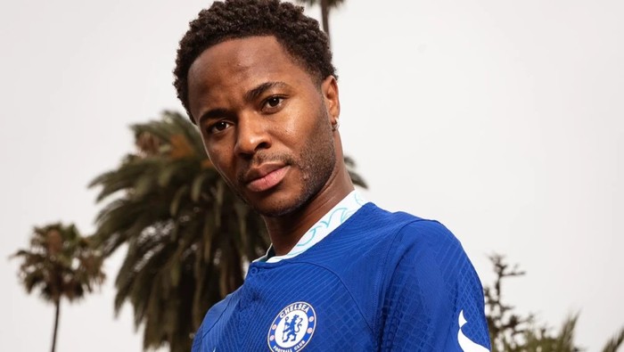 Raheem Sterling diumumkan sebagai pemain anyar Chelsea, Rabu (13/7/2022) malam WIB. Dia dibeli dari Manchester City dan diikat kontrak selama lima tahun.