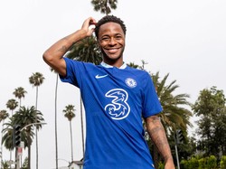 Pindah ke Chelsea, Sterling Tetap Lapar Gelar meski Sudah Sering Juara
