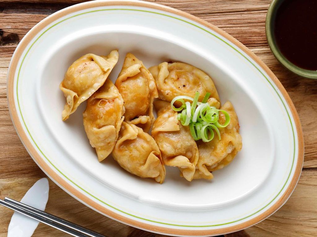5 Resep Dumpling Goreng Gurih Renyah, Buat Camilan Spesial 5 Resep Dumpling Goreng Gurih Renyah, Buat Camilan Spesial