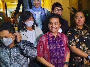 11 Jam Diperiksa Kasus Meme Stupa Candi, Roy Suryo Dicecar 38 Pertanyaan 11 Jam Diperiksa Kasus Meme Stupa Candi, Roy Suryo Dicecar 38 Pertanyaan