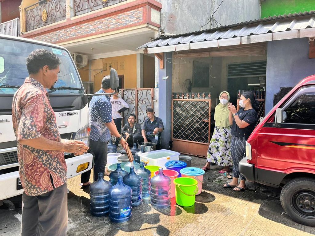Warga Keluhkan Air PAM di Pancoranmas Depok Tak Mengalir 3 Hari Warga Keluhkan Air PAM di Pancoranmas Depok Tak Mengalir 3 Hari