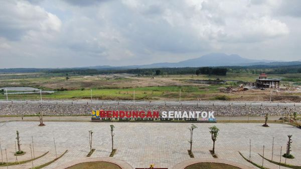 Penampakan Terkini Bendungan Terpanjang di Asia Tenggara