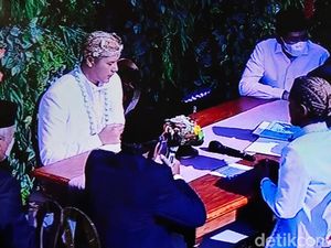 Mahar Uang 1.507 Euro-Emas 157 Gram, Via Vallen Dinikahkan Ayahnya Mahar Uang 1.507 Euro-Emas 157 Gram, Via Vallen Dinikahkan Ayahnya