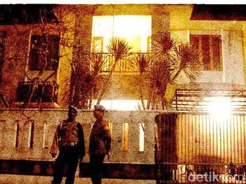 Misteri Dua Belas Tembakan di Rumah Jenderal Misteri Dua Belas Tembakan di Rumah Jenderal