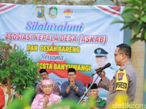 Kades Diajak Perangi Narkoba Usai Polisi Ungkap Sabu 1 Kg di Desa Banyuwangi Kades Diajak Perangi Narkoba Usai Polisi Ungkap Sabu 1 Kg di Desa Banyuwangi