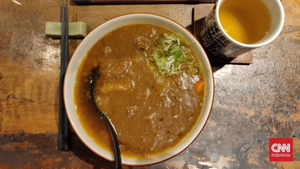 Little Tokyo di kawasan Blok M, Melawai, Jakarta Selatan menawarkan suasana Tokyo, Jepang lengkap dengan sajian khasnya. Kunjungan ke sejumlah tempat makan bakal membawa Anda pada pengalaman bersantap ala warga lokal Jepang.